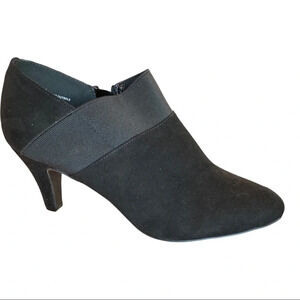 NWOB Karen Scott Bryann Shooties Black 12M